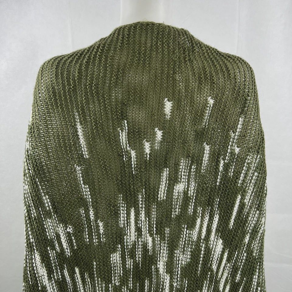 LuLaRoe MiMi Green White Crochet Shal Poncho Wrap Scarf One Size Fits All