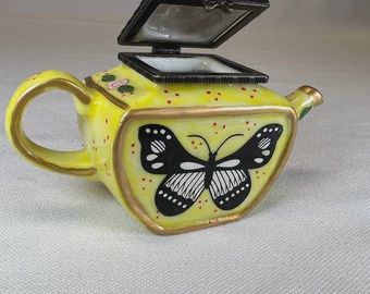 Vintage Teapot Jewelry/Ring Holder with Black Butterfly