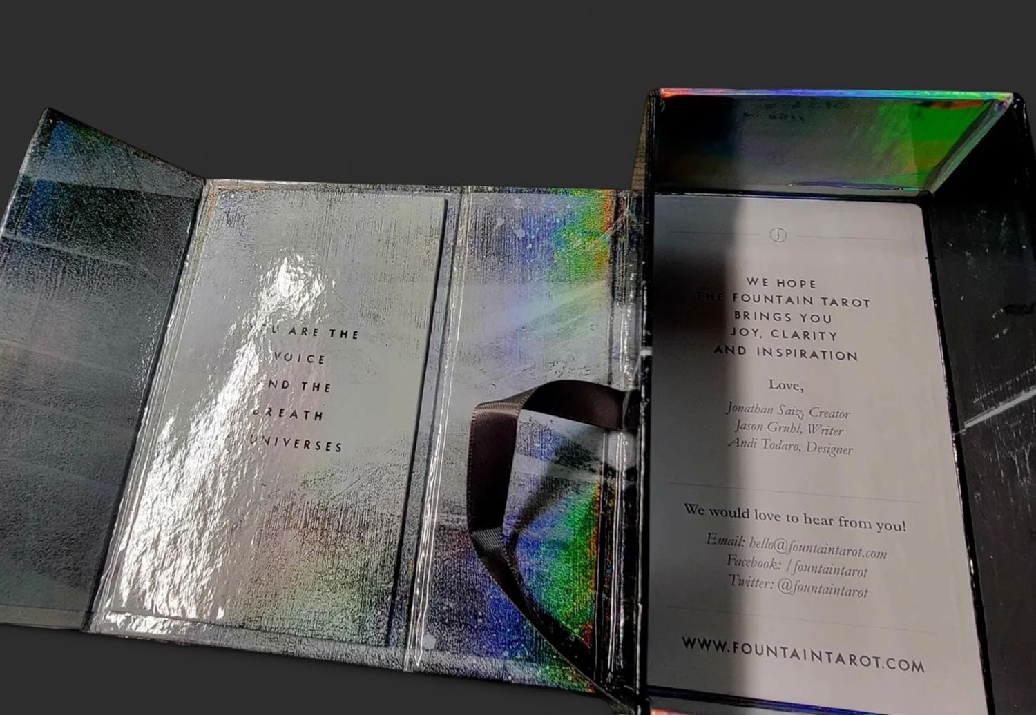 The Fountain Tarot by Jonathan Saiz, 79 Card Tarot Deck With Guidebook And Box Set