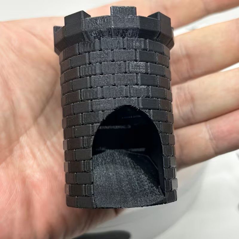 Black Miniature Dice Tower Made with 3D Printing, Designed Like a Castle, for Easy to Transport, Perfect for Tabletop Role-Playing Games, Compatible with for Standard Dice Sizes