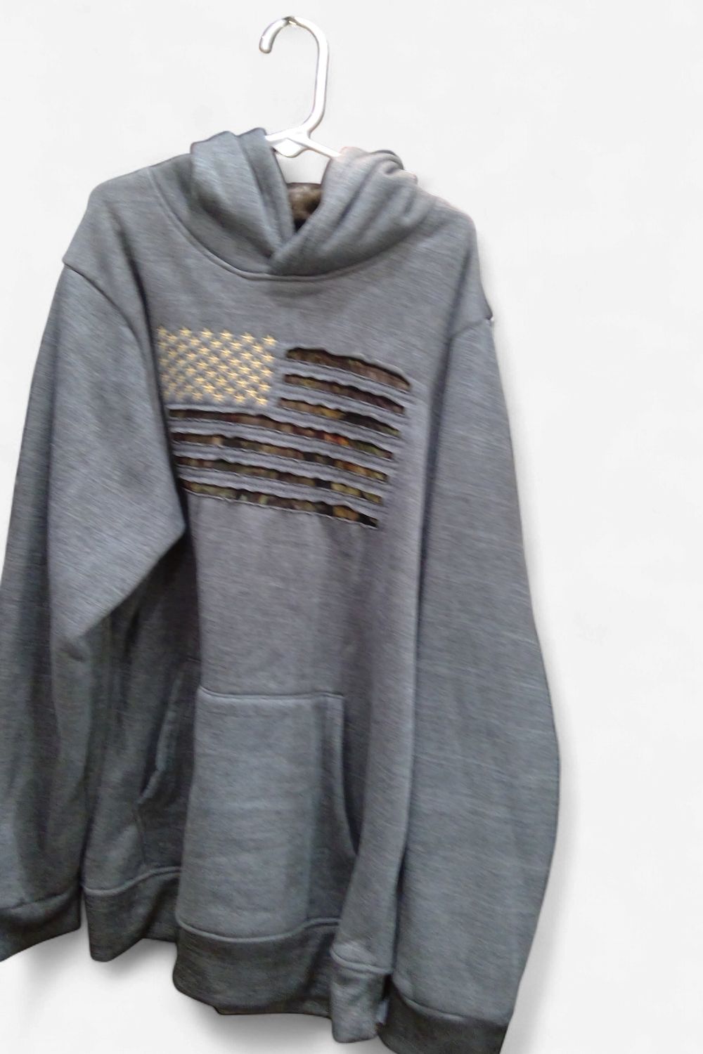 Mossy Oak Gray Sweatshirt camo American Flag Size  18