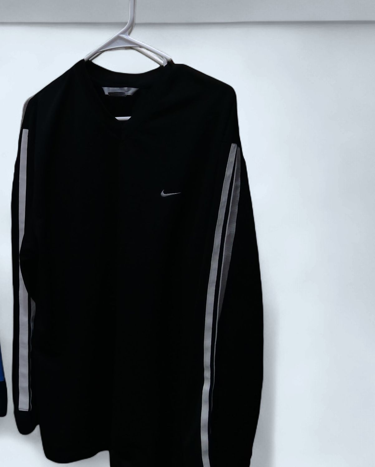 Vintage Nike Men's T-Shirt Large Long Sleeve Birds Eye Logo