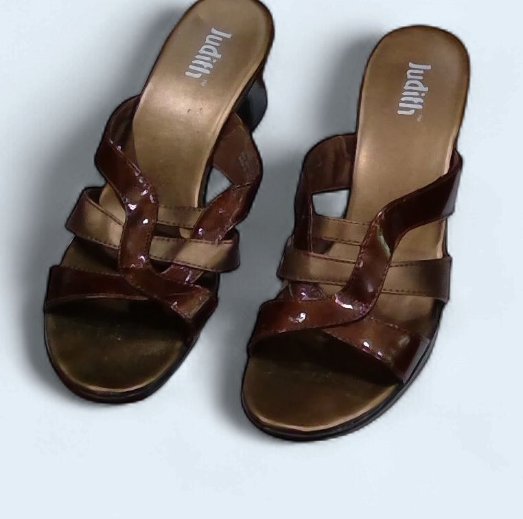 Judith Brown Patent Leather Sandal Size 7m Judith Brown Patent Leather Sandal Size 7m