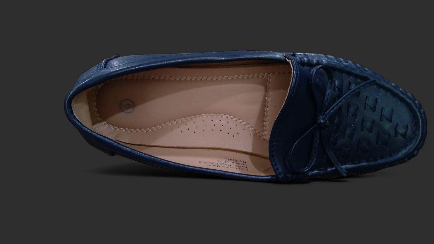Blue leather manmade shoe Size 6