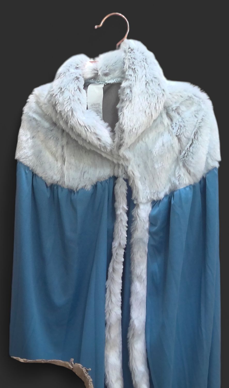 Blue Fur Cape xl Blue Fur Cape xl