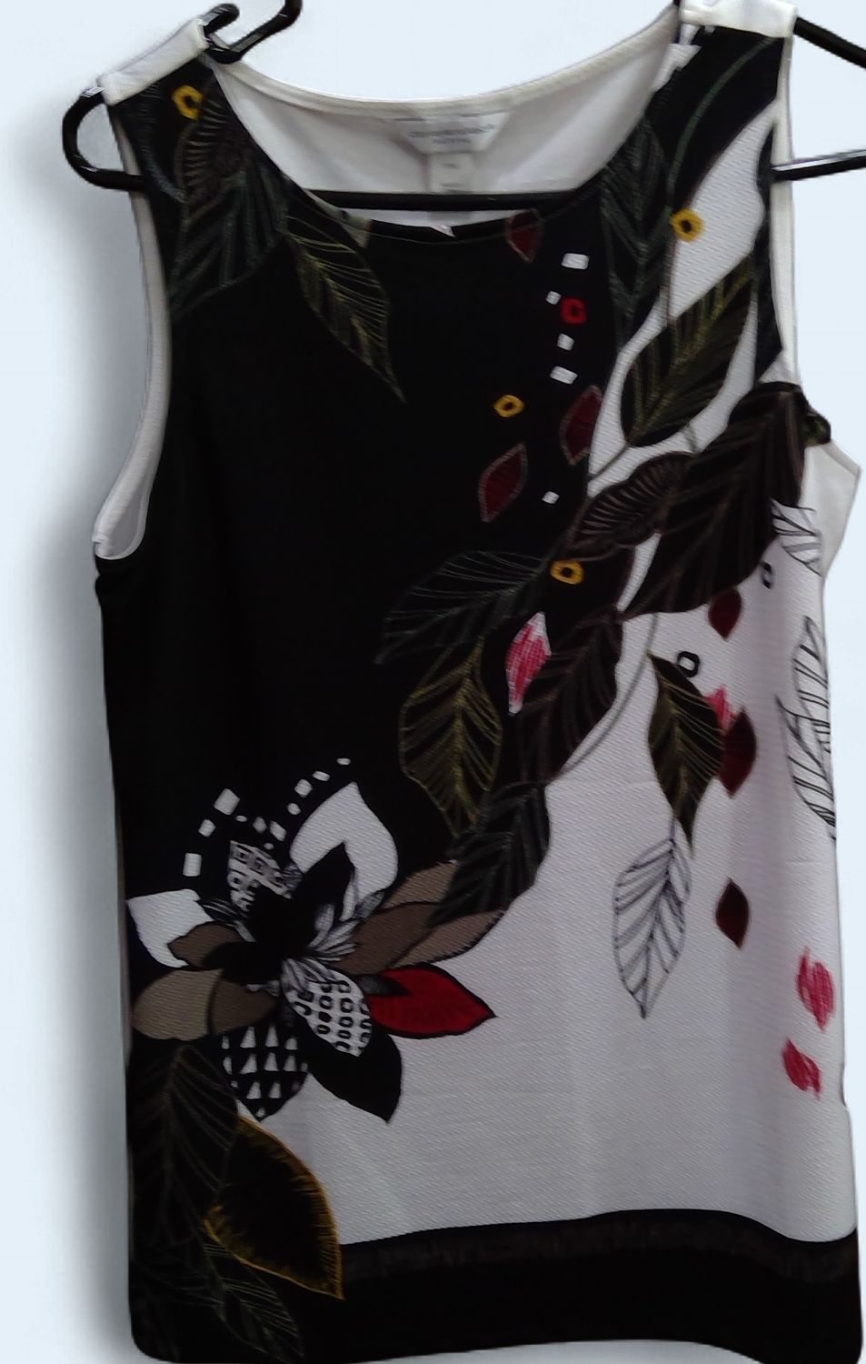 Chistopher &amp; Banks Black White Design Autumn Feathers And Flowers Size pm