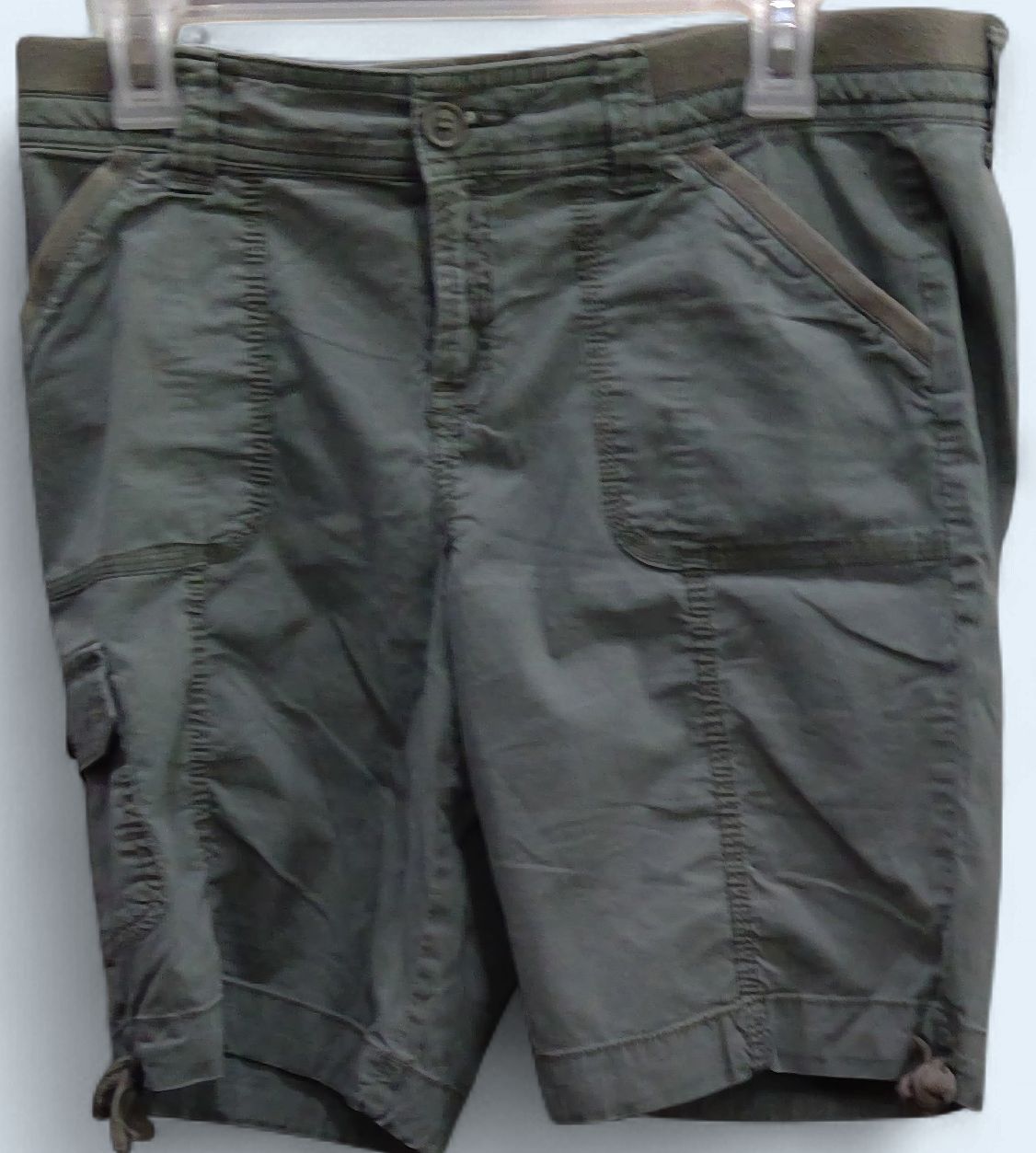 St Johns Bay Sage Green Shorts Size 10 p