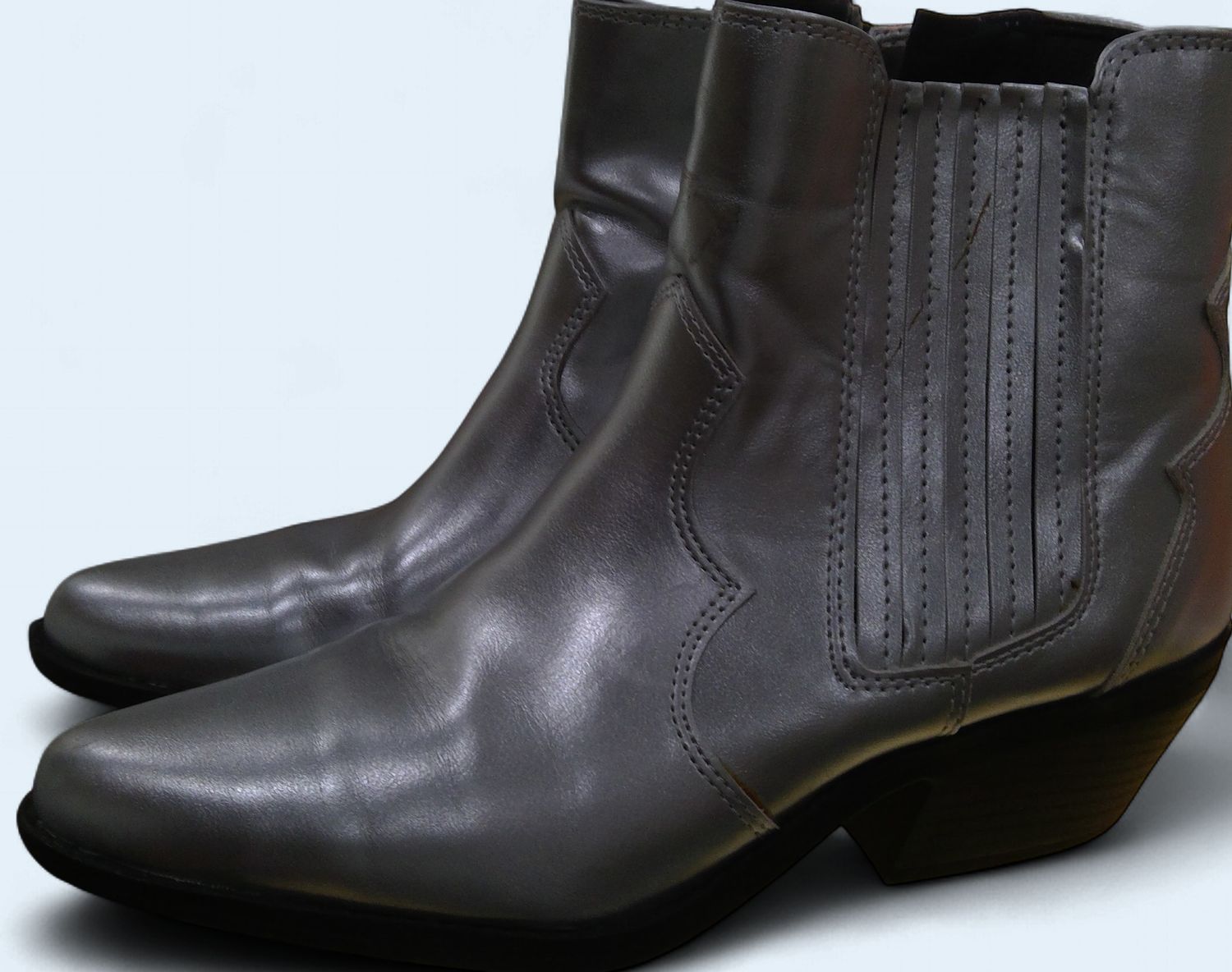 NO Bo Womens Metallic Boots Size 7 NO Bo Womens Metallic Boots Size 7