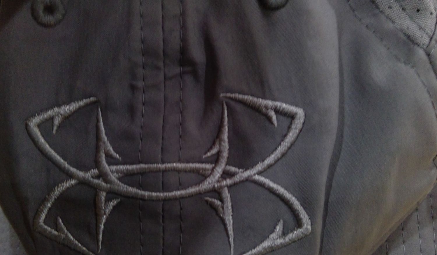 Under Armour Gray Fish Adjustable Cap Under Armour Gray Fish Adjustable Cap