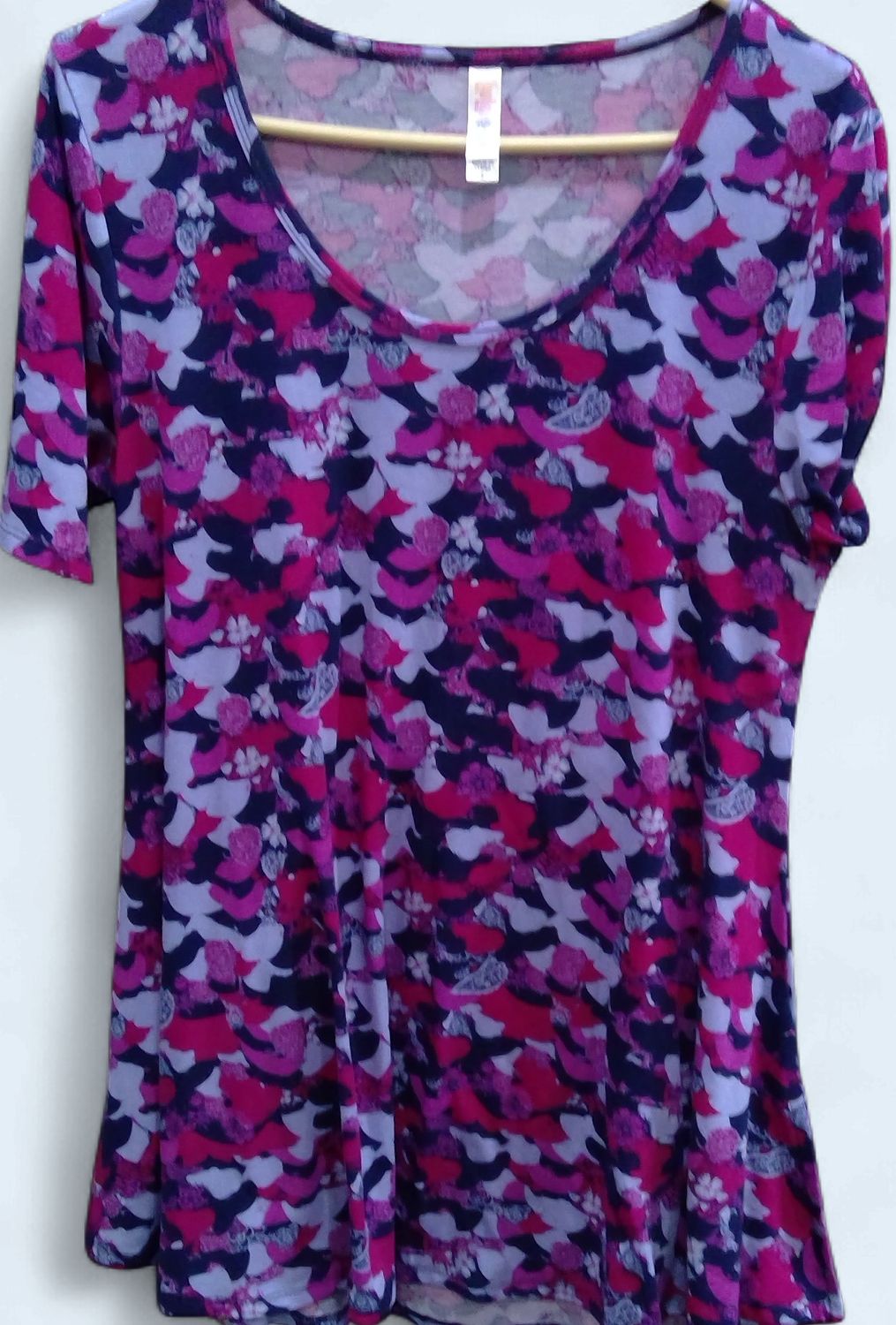 LuLaRoe Purple Pink Camo Shirt Print Size s LuLaRoe Purple Pink Camo Shirt Print Size s