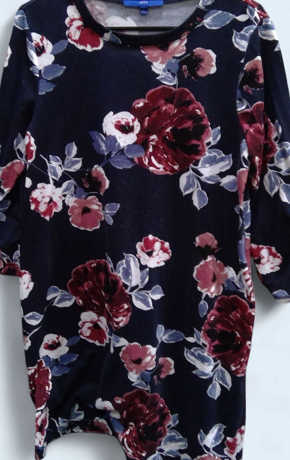 Apt 9 Floral Midi Dress Dark Backround Size m Apt 9 Floral Midi Dress Dark Backround Size m