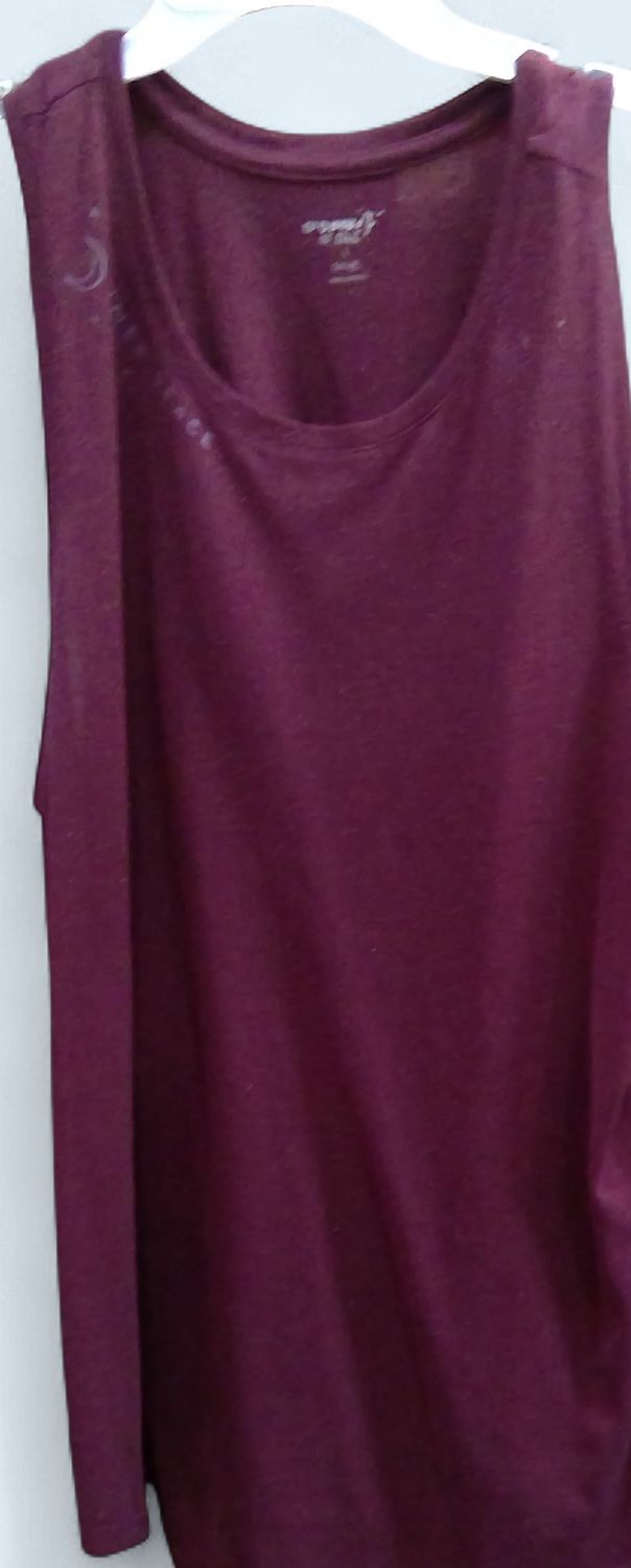 Old Navy Burgandy Tank Top Cresent Moon Size  l