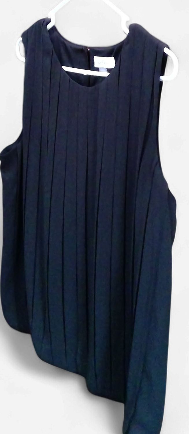 Calvin Klein Black Sleeveless Top Pleats In Front Size l Calvin Klein Black Sleeveless Top Pleats In Front Size l