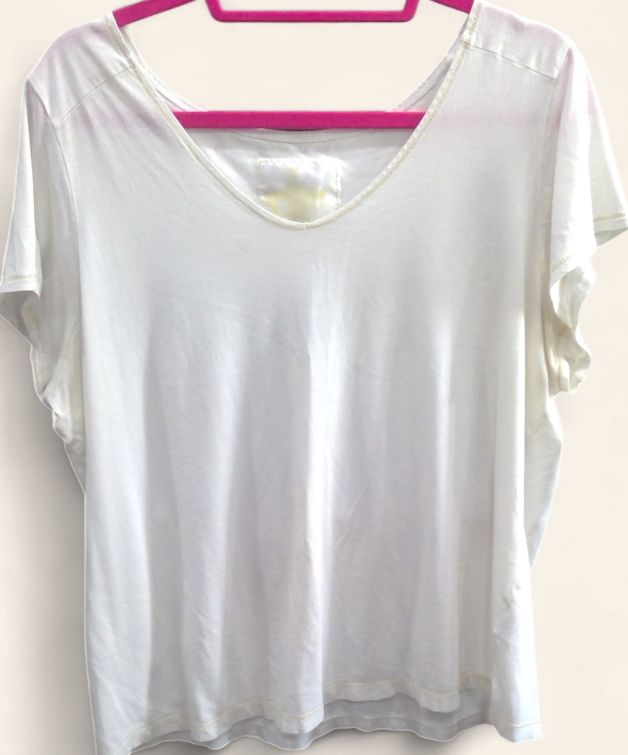 Avenue White T Shirt Size 18/20