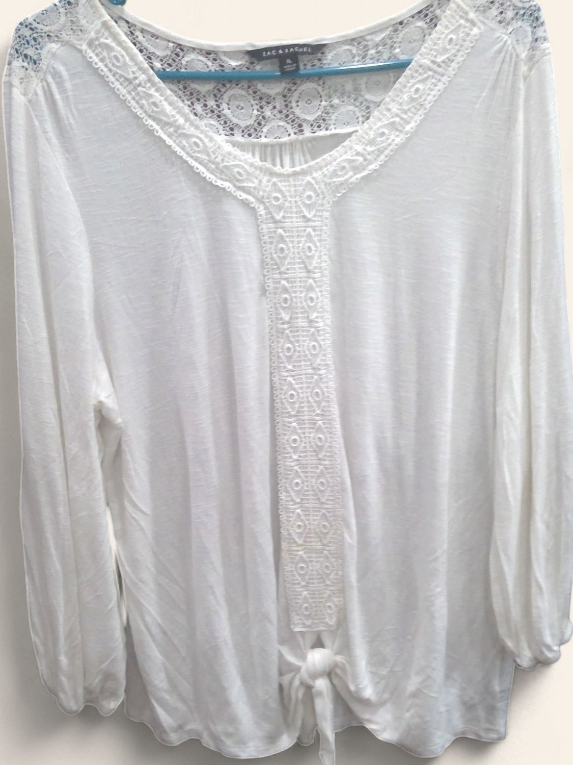 Zac&amp; Rachel White Blouse `With Lace Trim and Tie Front Size xl