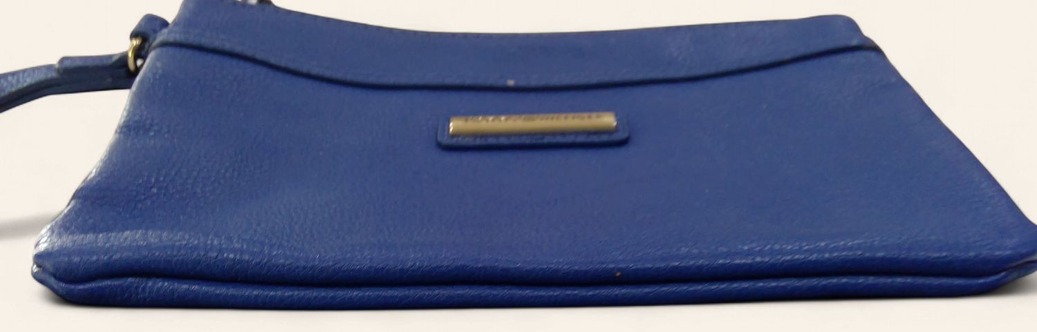 Tommy Hilfiger Blue Bag Gold Metal Plating Logo Tommy Hilfiger Blue Bag Gold Metal Plating Logo