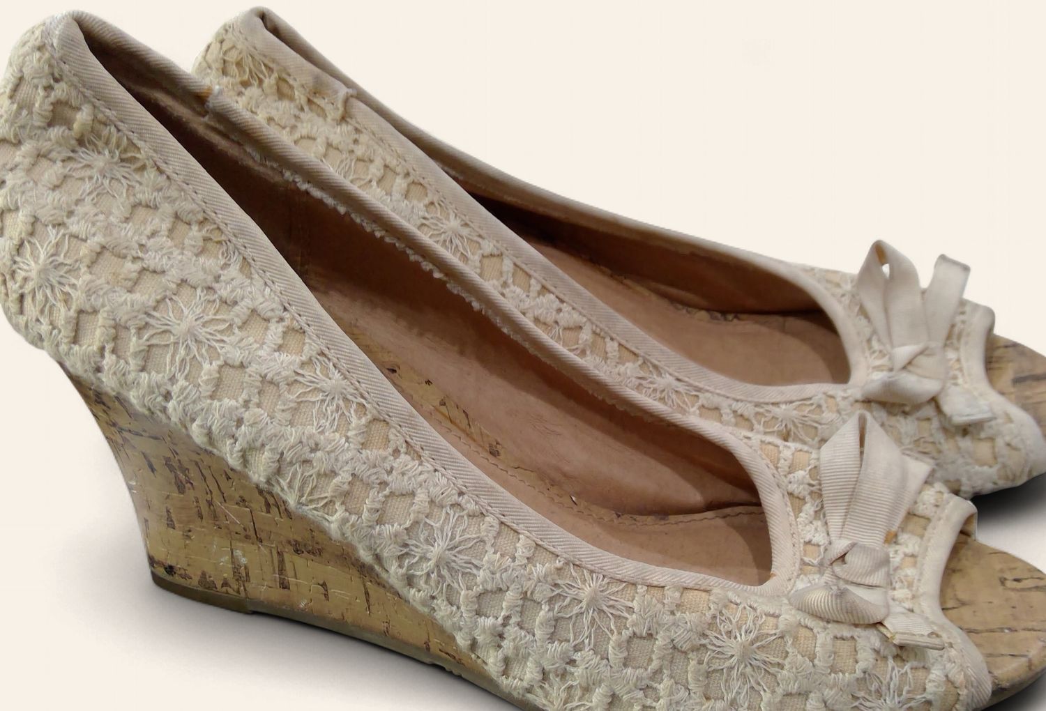 Ladies Report Cream Crochet Lace Toe Wedge Size 9 Ladies Report Cream Crochet Lace Toe Wedge Size 9