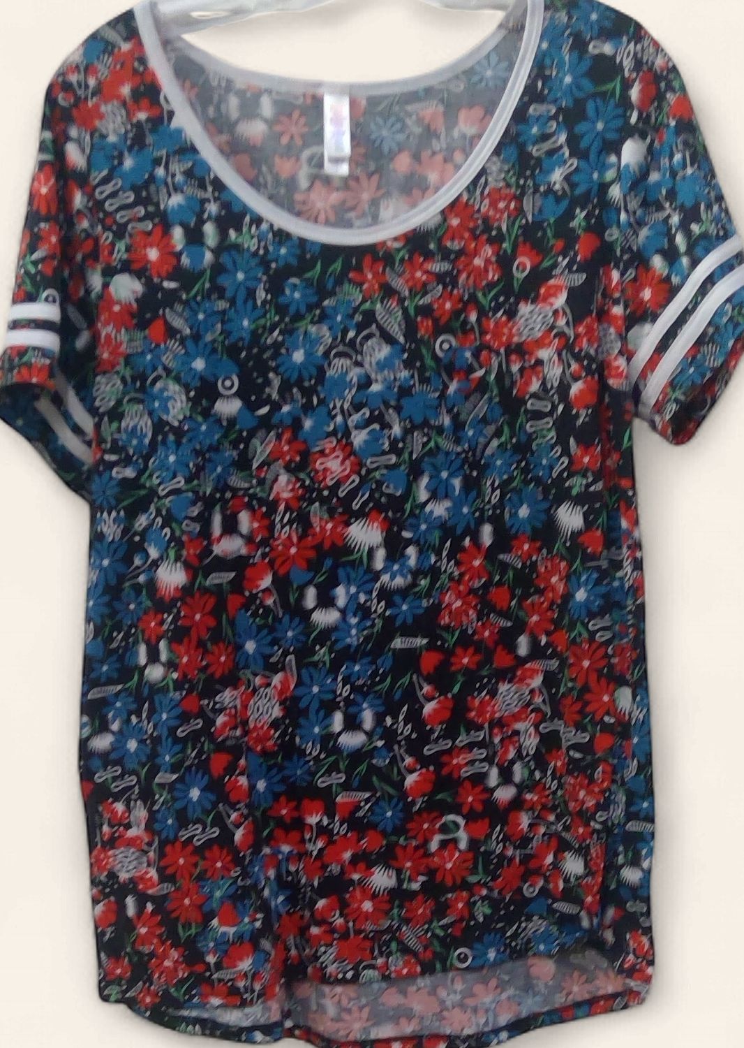 LuLaRoe Red Blue Black Multi Floral Print Shirt Size l