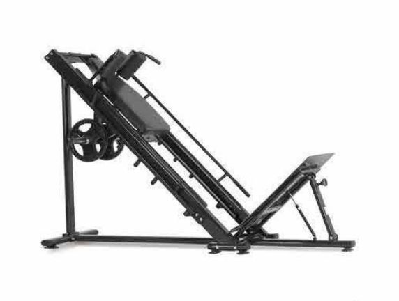 Incline Squat Machine