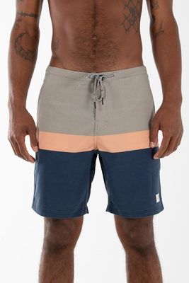 Stanley Hybrid Trunk-Navy