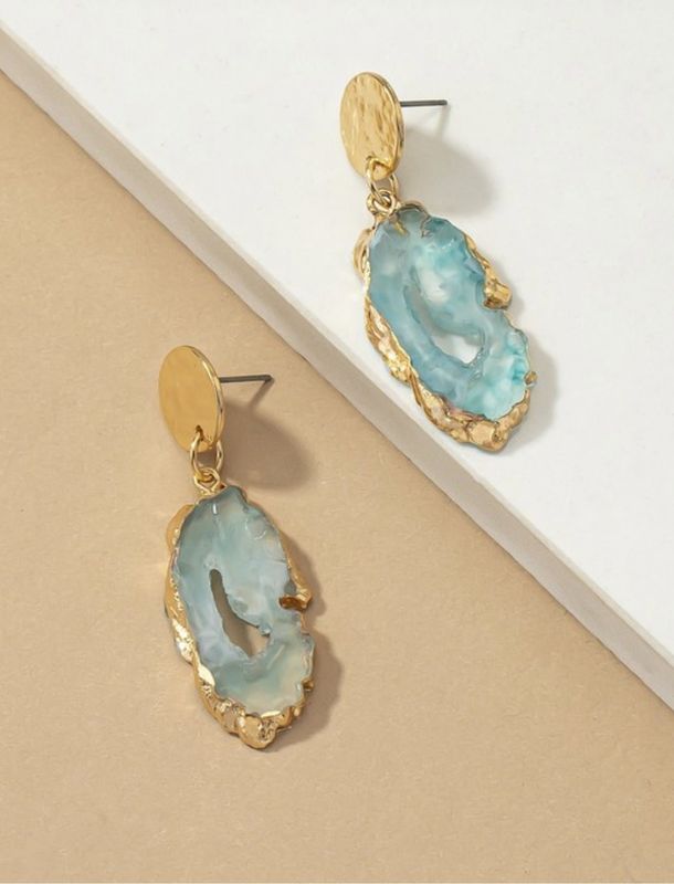 Queen Monica Turquoise Small Faux Agate Drop Resin Earrings topped by a hammered disk