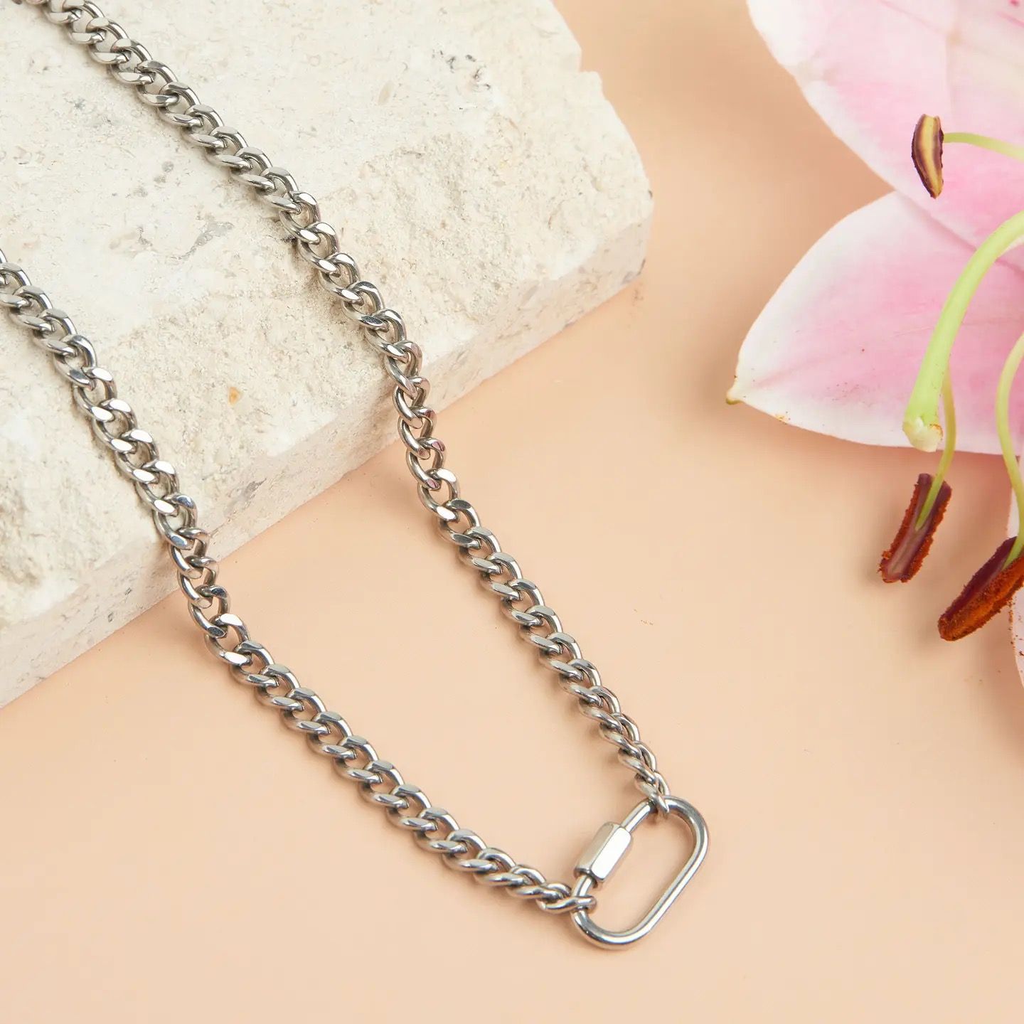 Stainless Steel 16&quot; Functional Carabiner Necklace