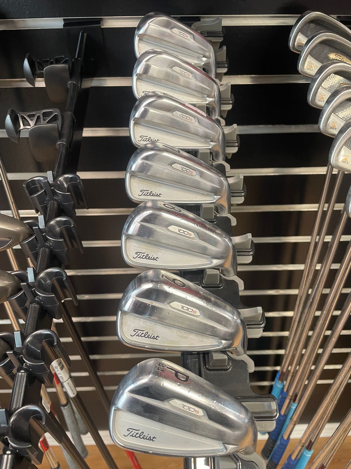 USED TITLEIST T100S 4-PW STIFF RH