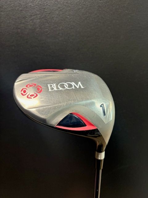 USED LADIES CLEVELAND BLOOM SET - CLUBS ONLY
