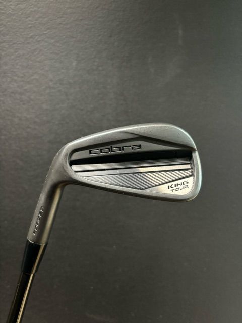 USED COBRA KING TOUR BLACK 5-PW - GRAPHITE STIFF LH