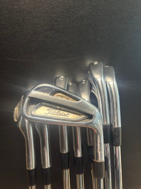 USED TITLEIST 714 AP2 4-W - STIFF - RH