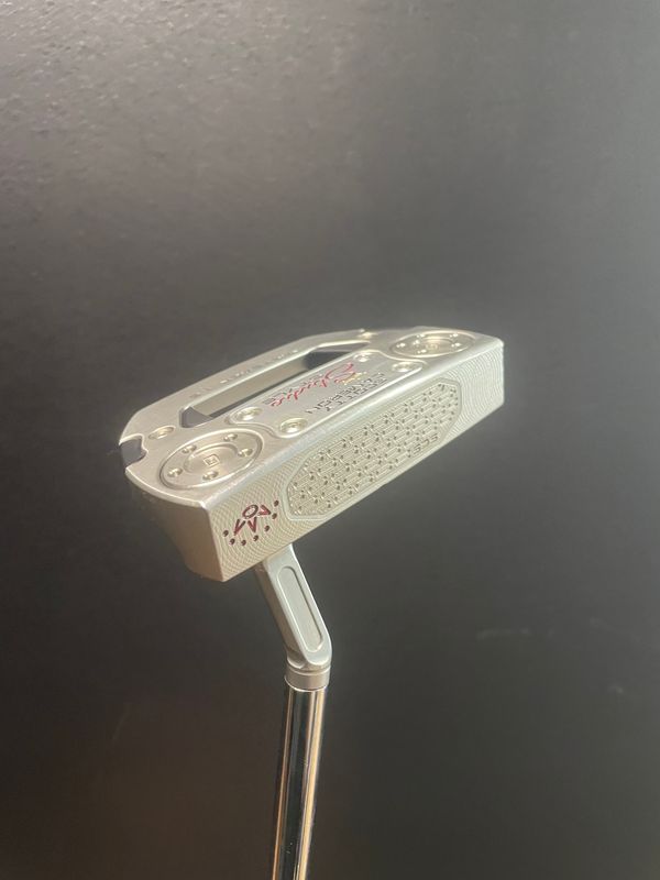 DEMO SCOTTY CAMERON STUDIO STYLE FASTBACK 1.5 - RH 35 INCH