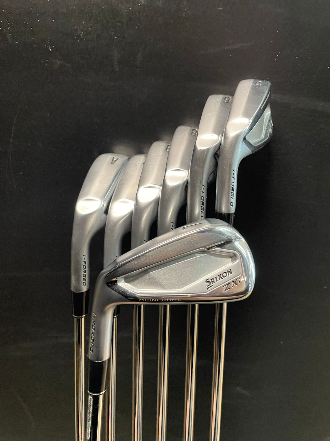 USED LH SRIXON ZXI4 IRONS REG FLEX
