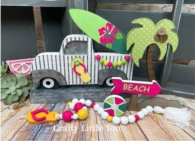 Wood projects with seasonal change outs