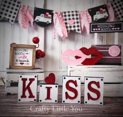 Kiss Silhouette