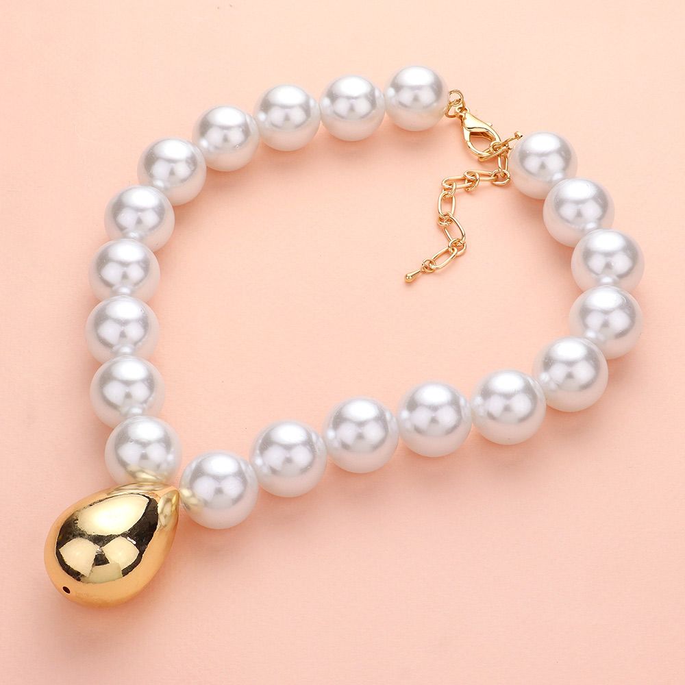 Chunky Teardrop Pearl Necklace