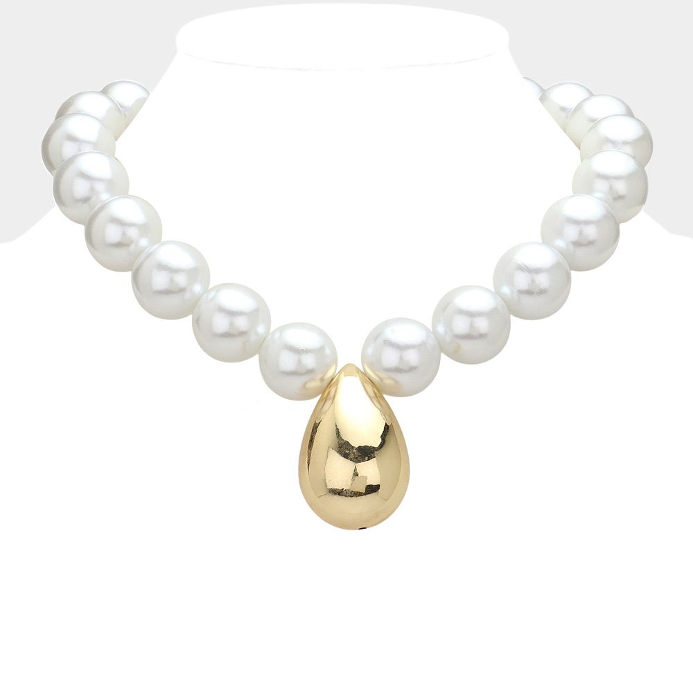 Chunky Teardrop Pearl Necklace
