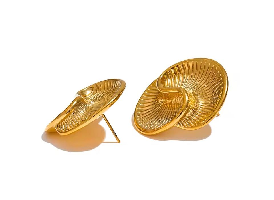 Nautilus Studs