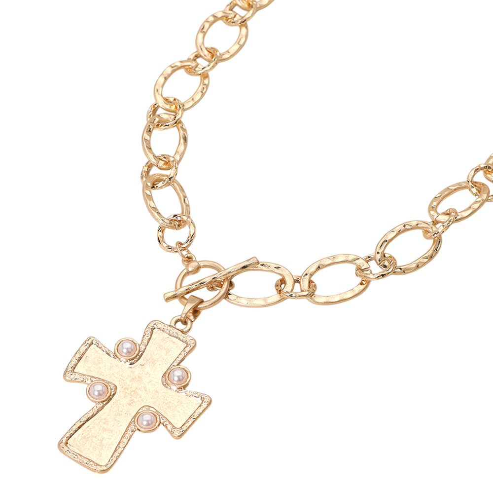 Divina Cross Pendant Chain