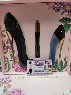 CAROLINA HERRERA PINK GIFT SET