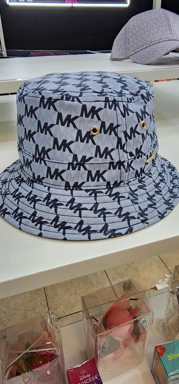 GORRO PASTEL BLUE MK