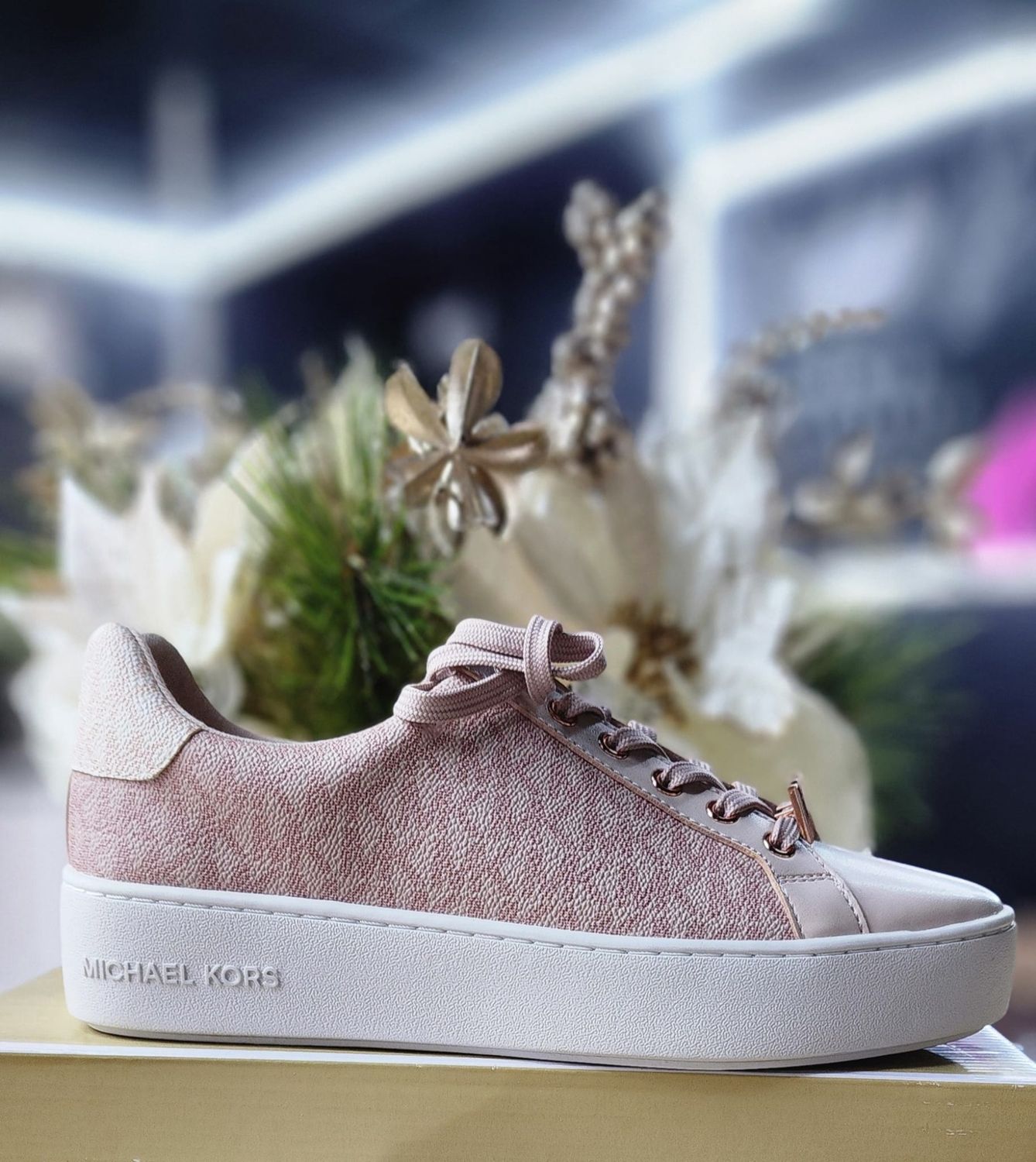 POPPY LACE UP PINK