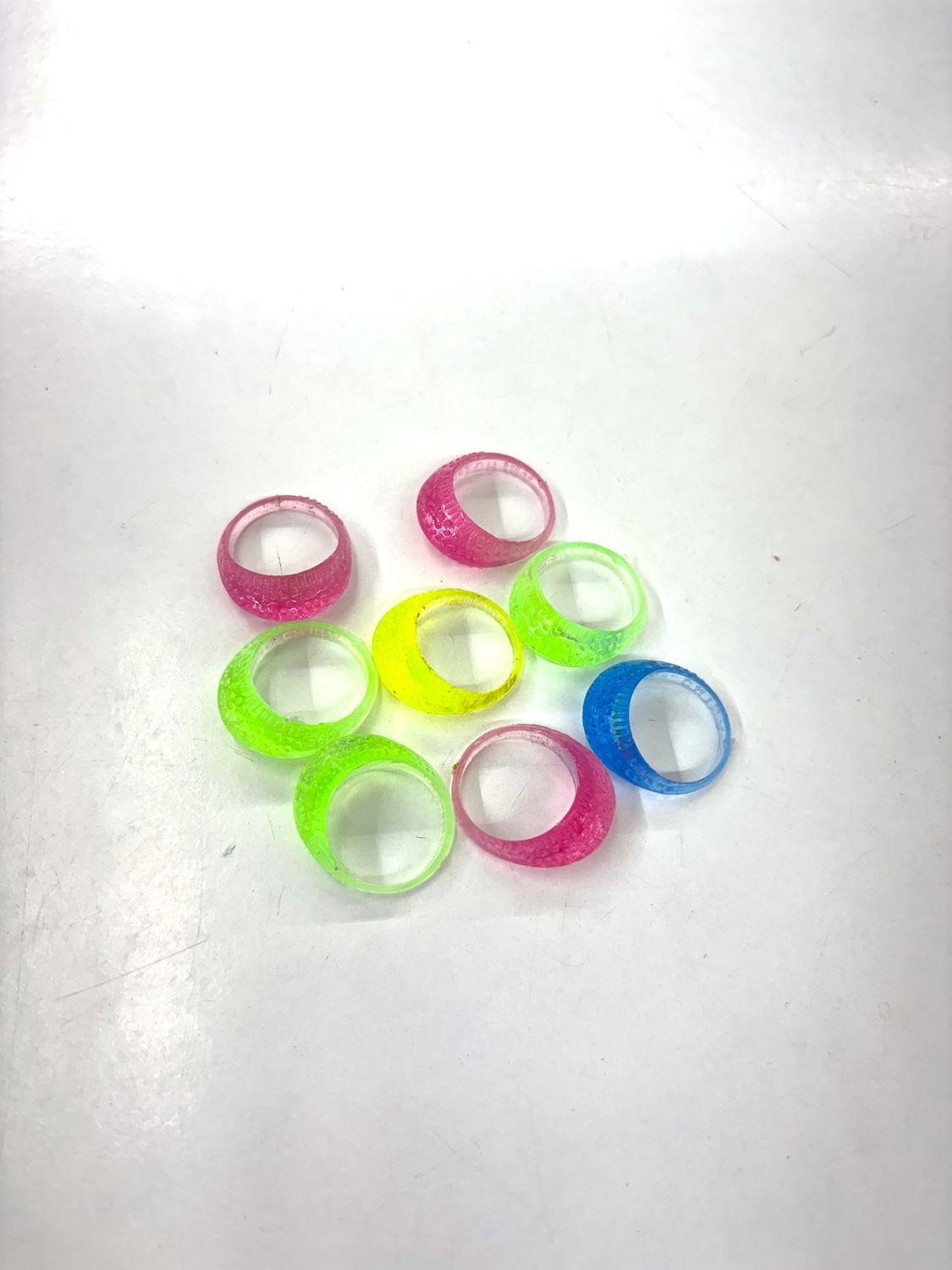 8  Girl Rings (Party Favours)