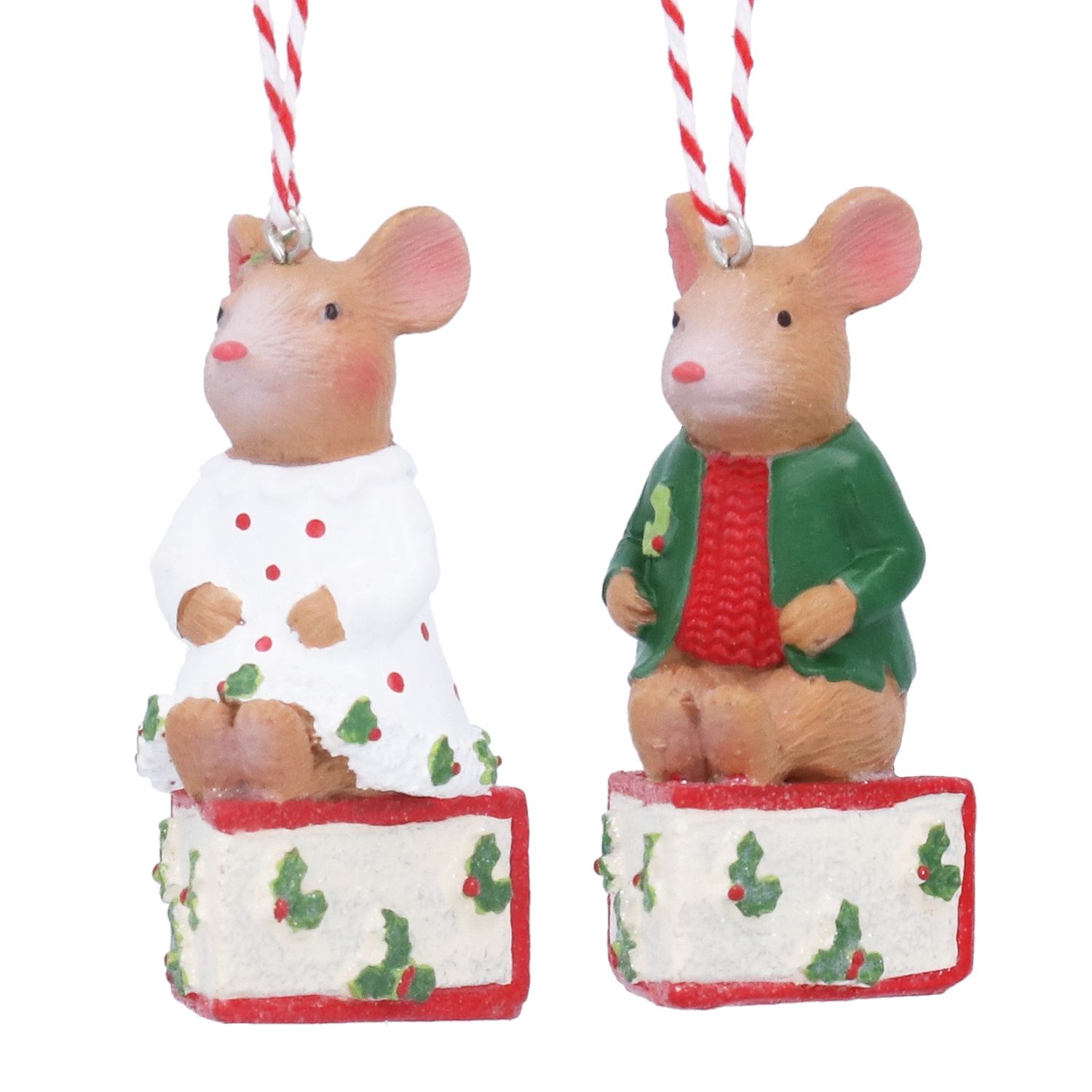 Resin Holly and Alfie Mouse Decoration, type: On Cheese Slice