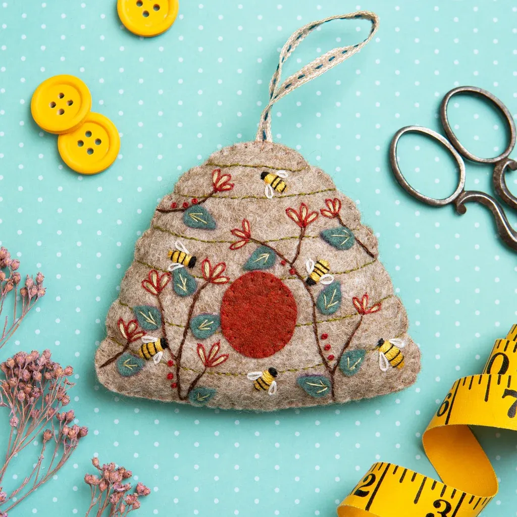 Felt Craft Mini Kit, type: Beehive