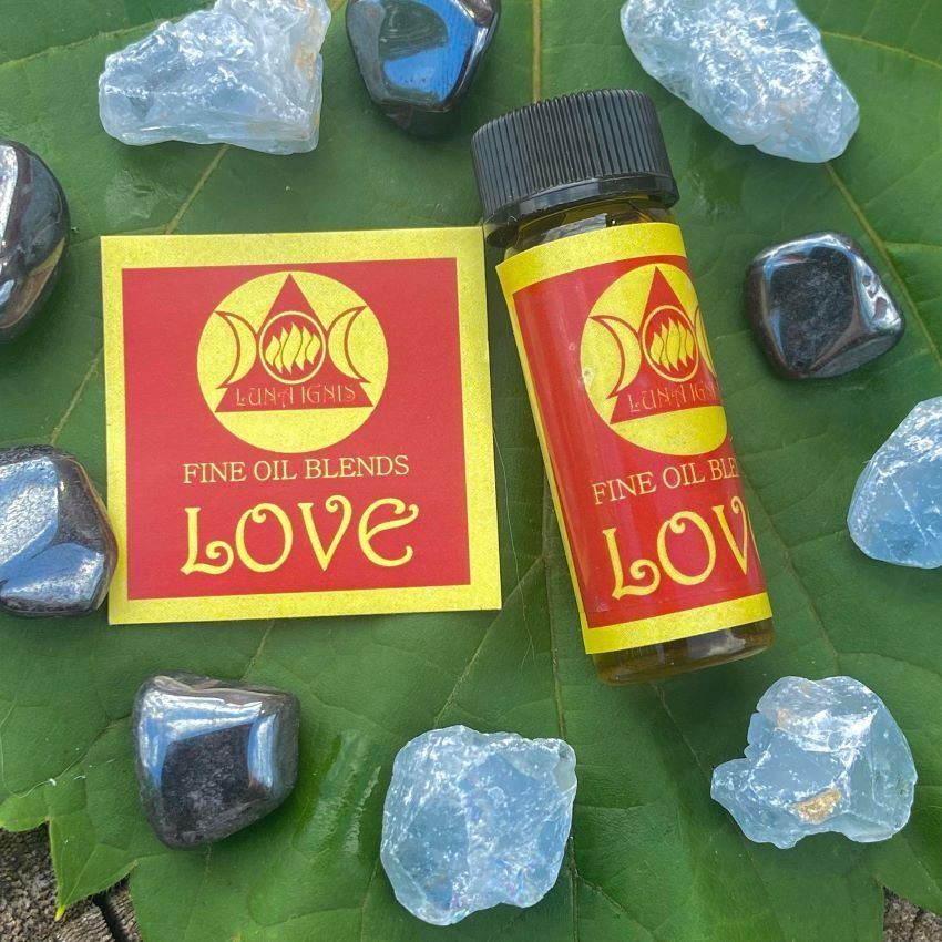 Luna Ignis Love Oil