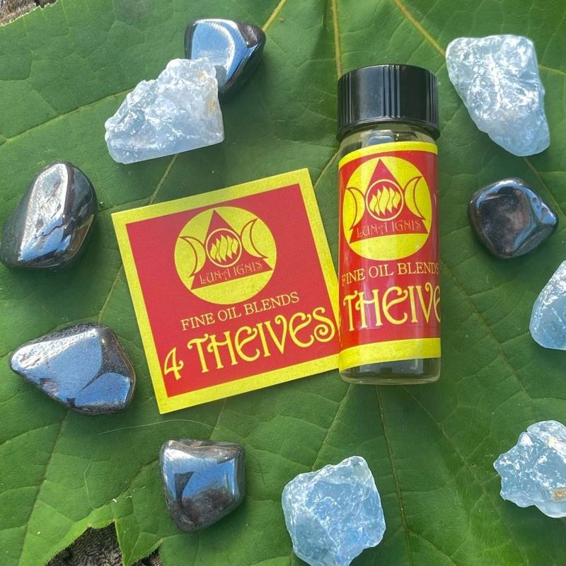 Luna Ignis 4 Thieves Oil
