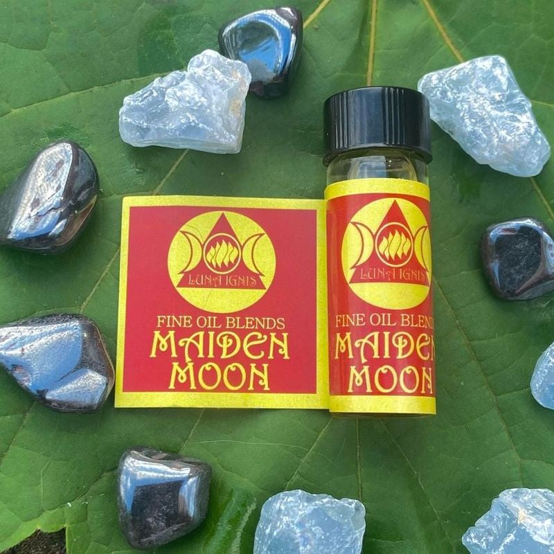 Luna Ignis Maiden Moon Oil