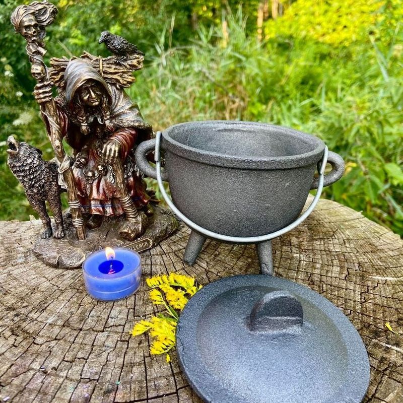 Medium Cauldron (4.5&quot;) Plain