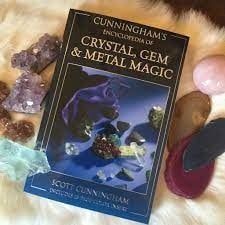 Cunningham&#39;s Encyclopedia of Crystal, Gem &amp; Metal Magic