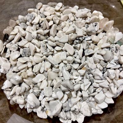 Howlite Chips 1oz (Crystal Chip Bar)